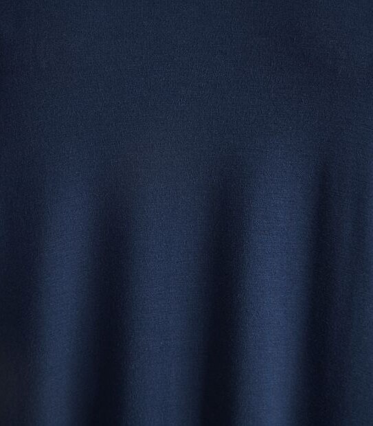 Curve V-Neck T-Shirt