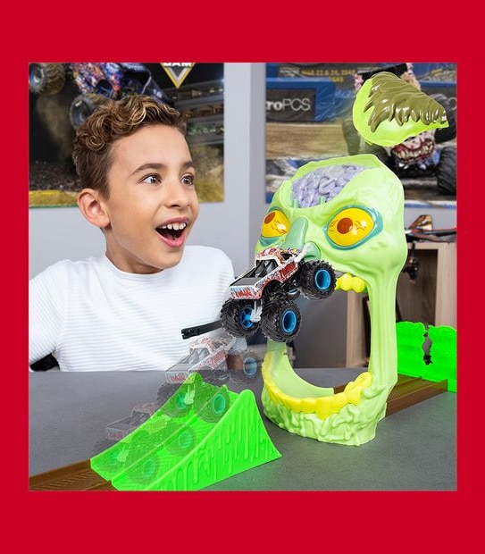 Monster Jam 1:64 Stunt Playset - Assorted*