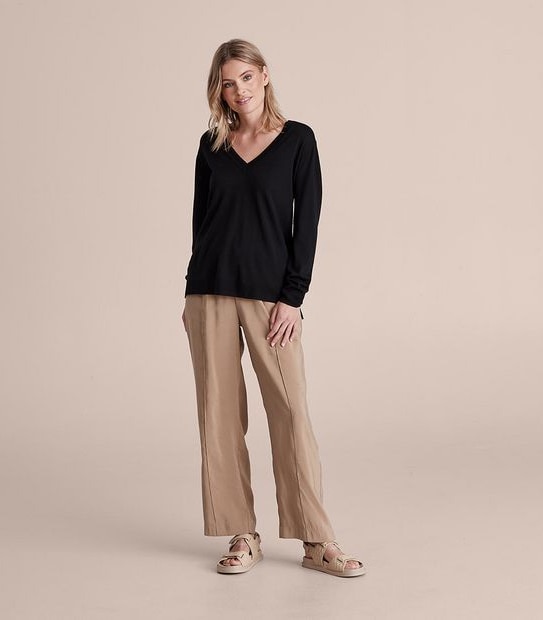 Preview Merino Wool V-Neck Jumper