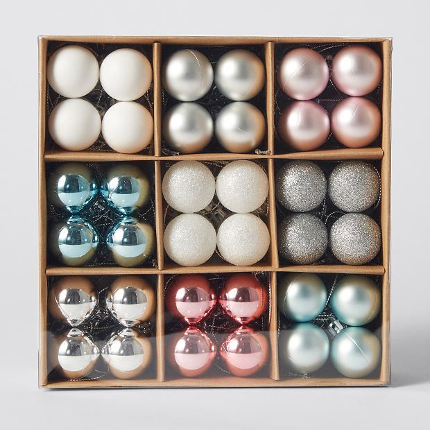 Winter Wonderland 72 Pack Small Christmas Baubles Winter Wonderland 72 Pack Small Christmas Baubles