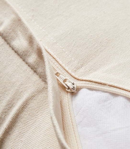 Avery Tufted Rectangle Cushion