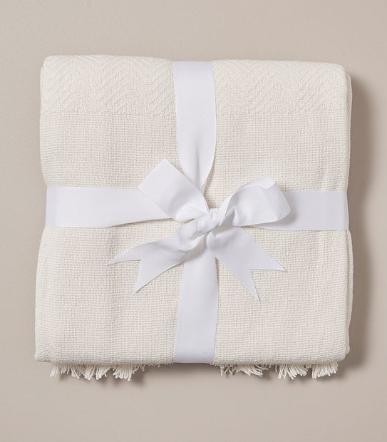 B ASTORIA THROW WHITE
