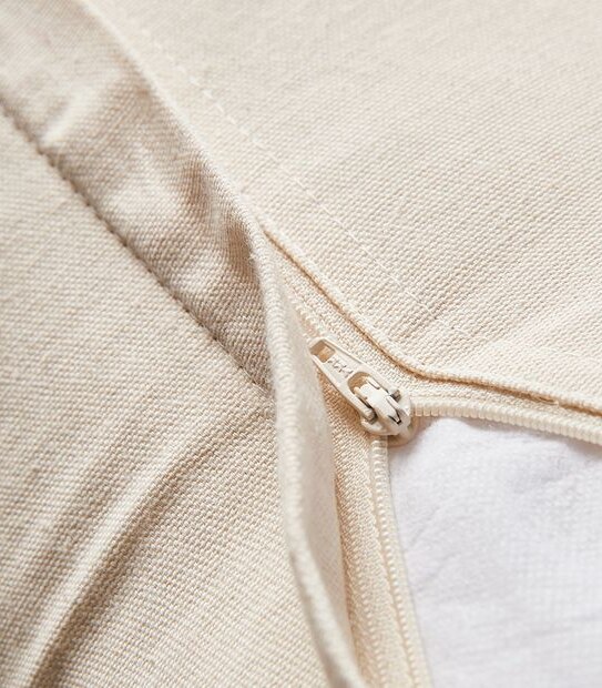 Avery Tufted Rectangle Cushion
