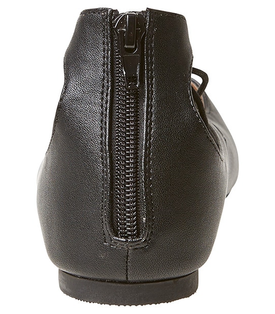 Tiffy Lace-Up Flats