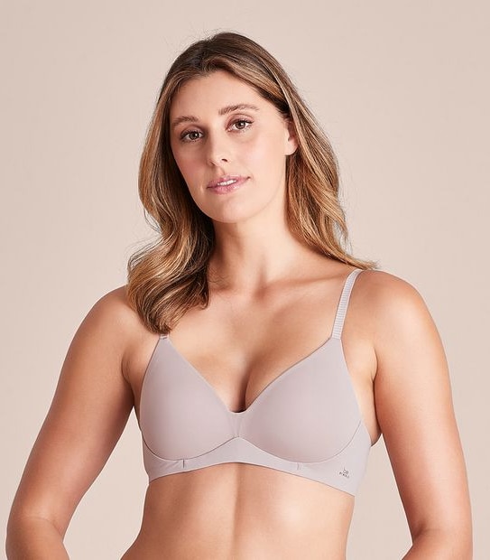 Be By Berlei Wirefree T-Shirt Bra; Style: YWU7