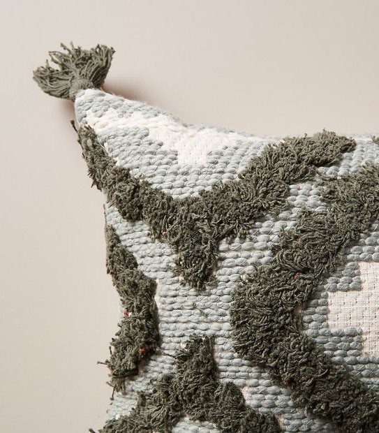 Avery Tufted Rectangle Cushion
