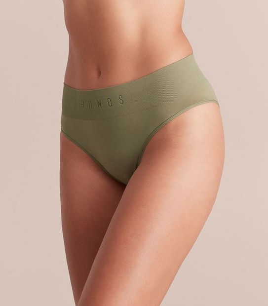 Bonds Bases String Bikini Briefs; Style: WT4RT