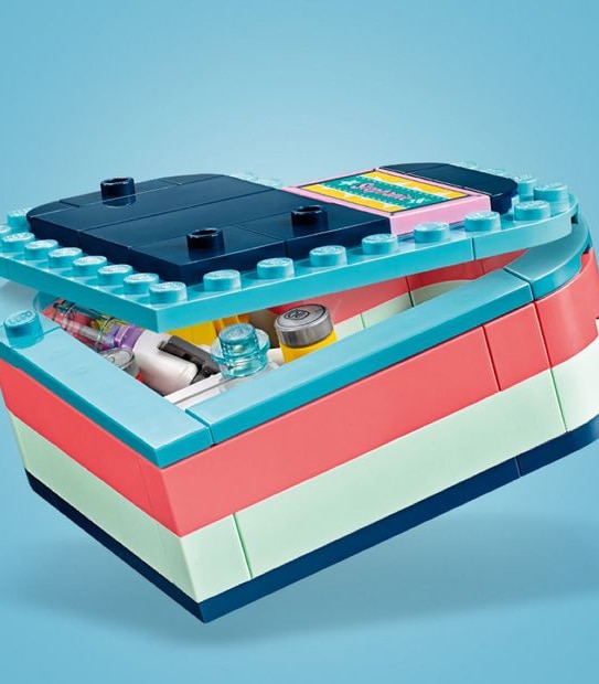 LEGO&reg; Friends Stephanie's Summer Heart Box 41386