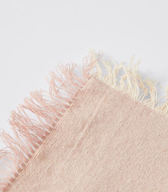 Cross Dyed Fringe Placemat 