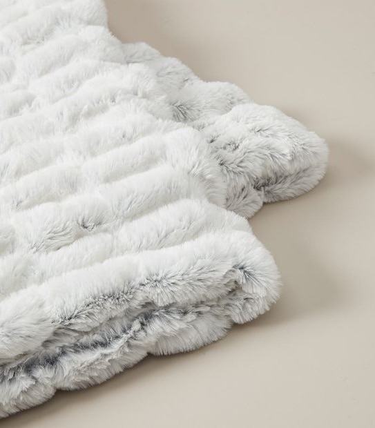 Ava Faux Fur Throw