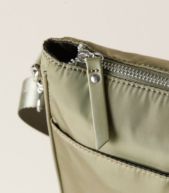 Active Crossbody Bag