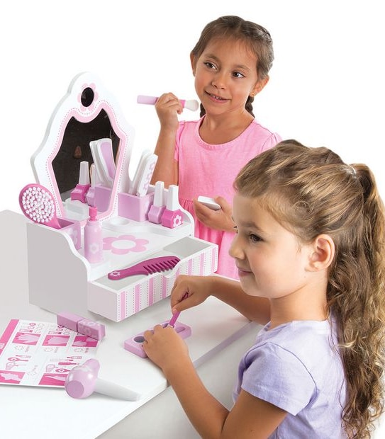 Melissa & Doug: Beauty Salon Play Set