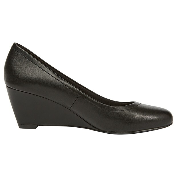 closed toe wedges target