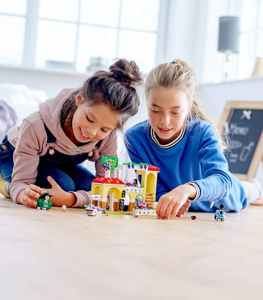 LEGO&reg; Friends Heartlake City Restaurant 41379