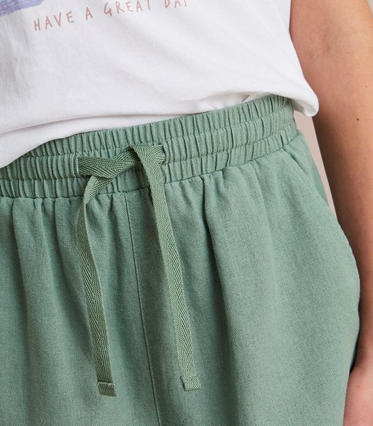 Linen Blend Shorts
