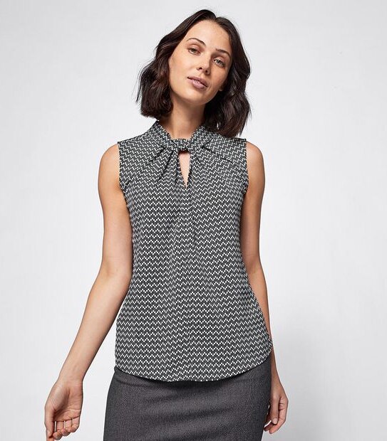 Preview Twist Neck Shell Top - Black/White Geo Lines