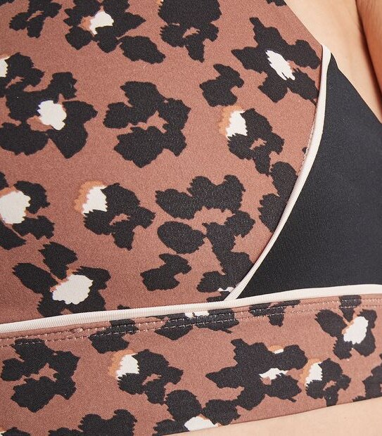 Active Strappy Splice Crop Top