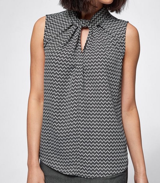 Preview Twist Neck Shell Top - Black/White Geo Lines