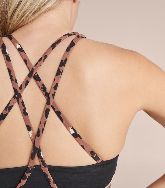 Active Strappy Splice Crop Top
