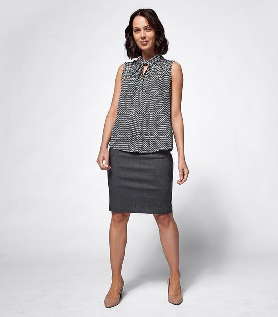 Preview Twist Neck Shell Top - Black/White Geo Lines