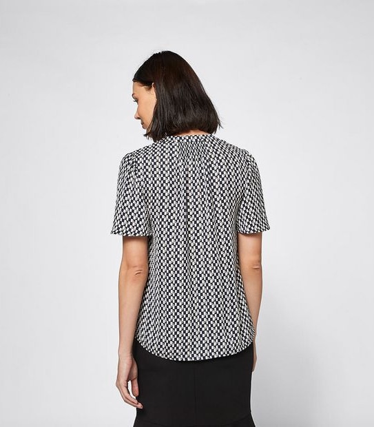 Preview Shell Straight Blouse