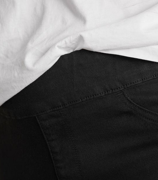 Curve Capri Length Denim Jeggings 