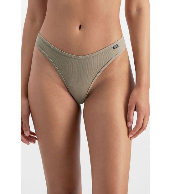 Bonds Chesty G-String Briefs; Style: WTHVT