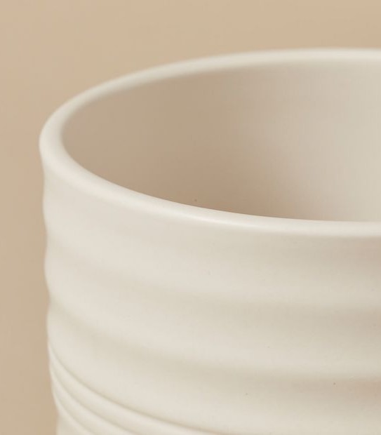 Mini Matte Ribbed Pot