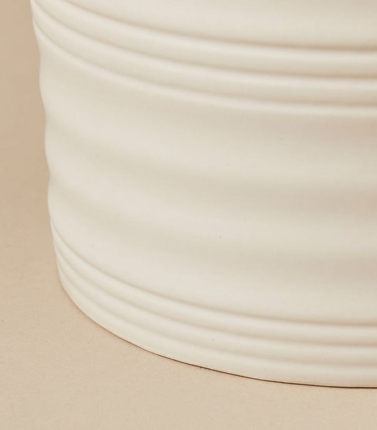 Mini Matte Ribbed Pot