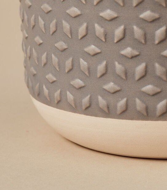 Mini Embossed Pot