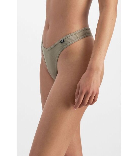 Bonds Chesty G-String Briefs; Style: WTHVT