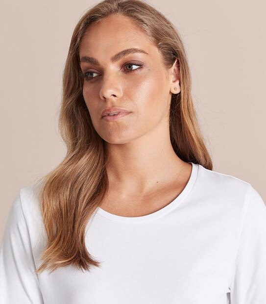 Organic Cotton Long Sleeve Crew Neck T-Shirt