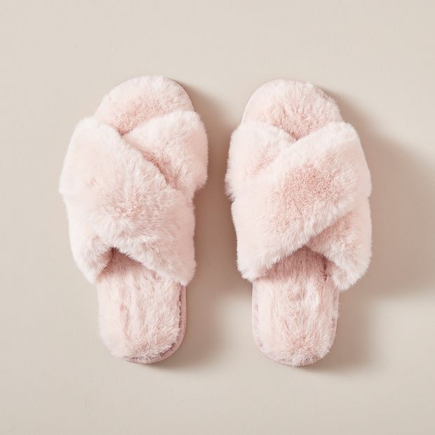 Furry slippers for girls store