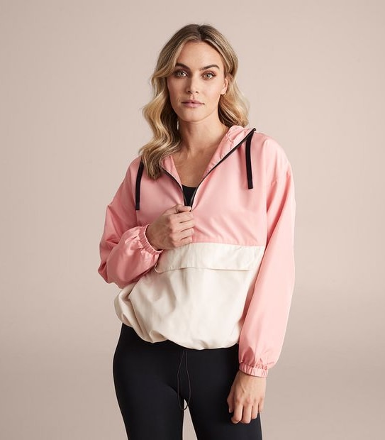 Active 1/4 Zip Spray Jacket