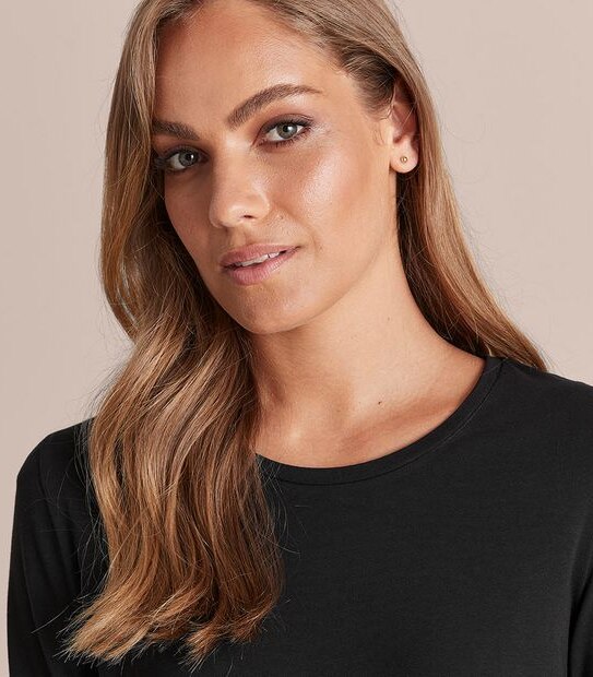 Organic Cotton Long Sleeve Crew Neck T-Shirt
