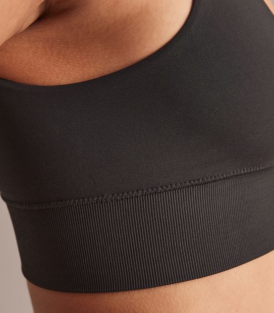 Bonds Bases Scoop Crop Top; Style: WT97T