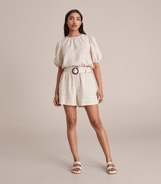 Linen Blend Buckle Waist Shorts