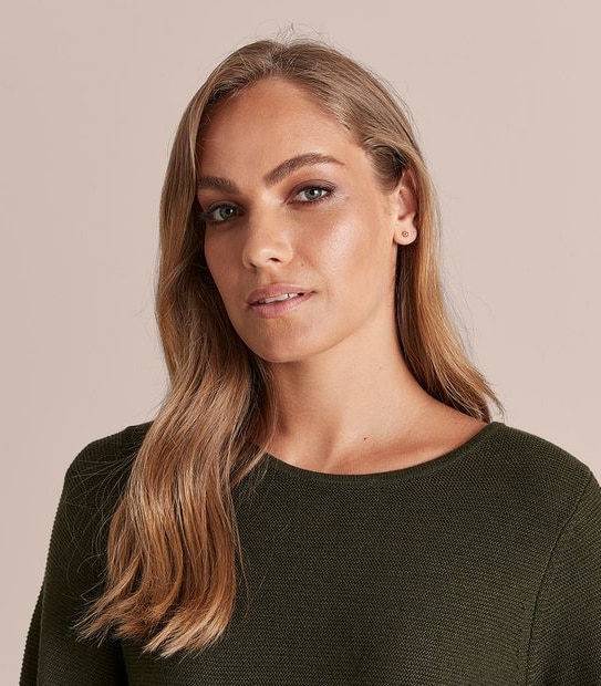 Stitch Curve Hem Jumper