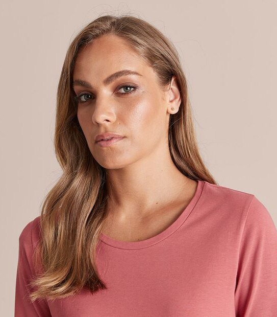 Organic Cotton Long Sleeve Crew Neck T-Shirt