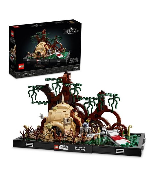 LEGO&reg; Star Wars&trade; Dagobah&trade; Jedi&trade; Training Diorama 75330