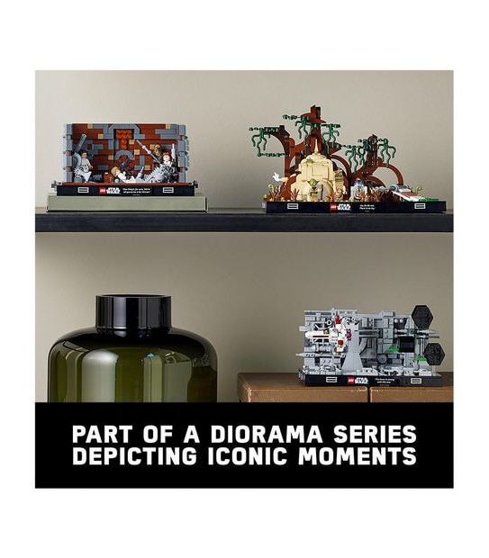 LEGO&reg; Star Wars&trade; Dagobah&trade; Jedi&trade; Training Diorama 75330
