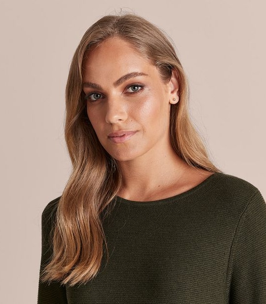Stitch Curve Hem Jumper