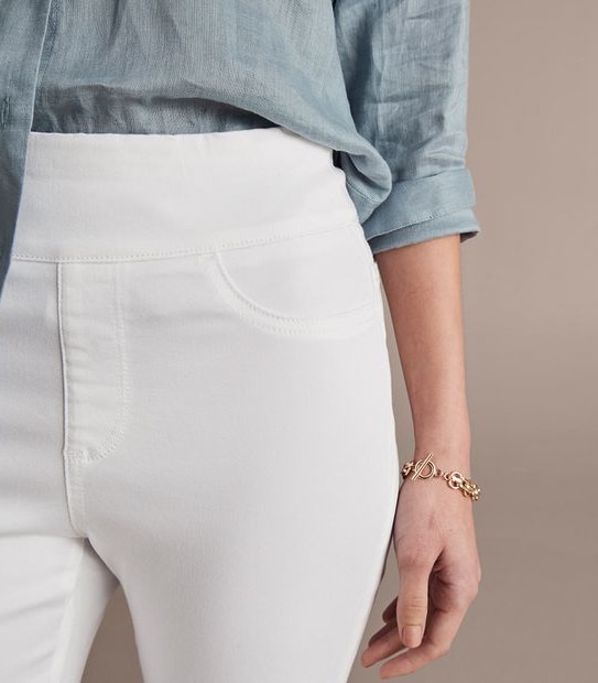 DENIM Lydia High Rise Capri Length Jeggings 