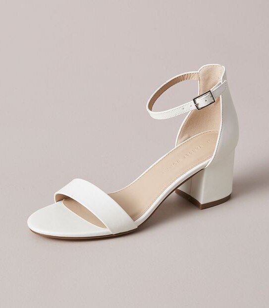 W HAMIL WHITE Y BACK COMFORT SANDAL  SIZE 6-11