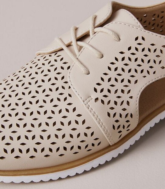 Comf Target W BEIGE FAIRHAVEN CUT OUT COMF LACE UP SIZE 6-11 | Target Australia