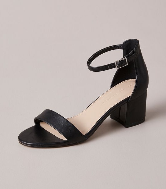 W HAMIL BLACK Y BACK COMFORT SANDAL  SIZE 6-11
