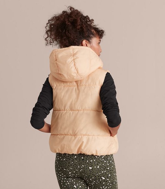 Active Hooded Puffer Vest