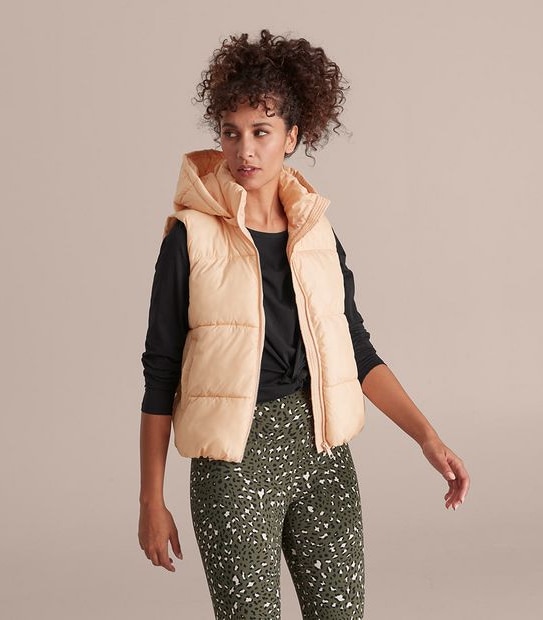 Active Hooded Puffer Vest