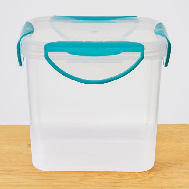 Clip Fresh 980ml Plastic Food Container Clip Fresh 980ml Plastic Food Container