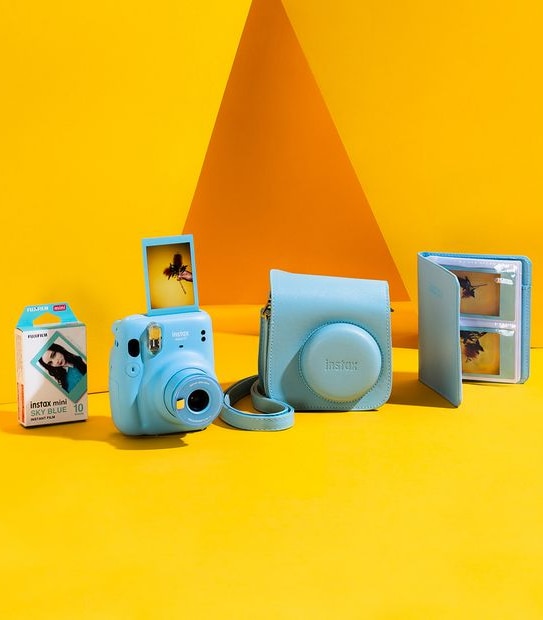 FujiFilm Oh Snap! Instant Photo Kit Blue Instax Mini 11